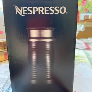 Nespress Aeroccino 3 Milk Frother NEW